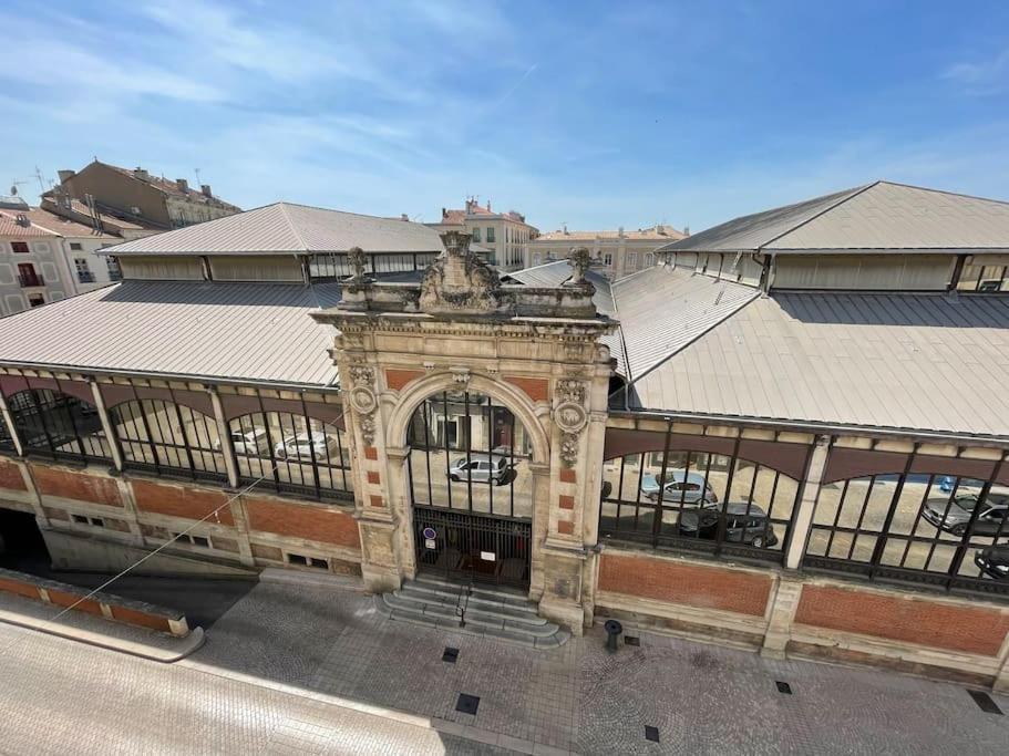 Vue Sur La Place Des Halles, Art Apparts Beziers Luaran gambar
