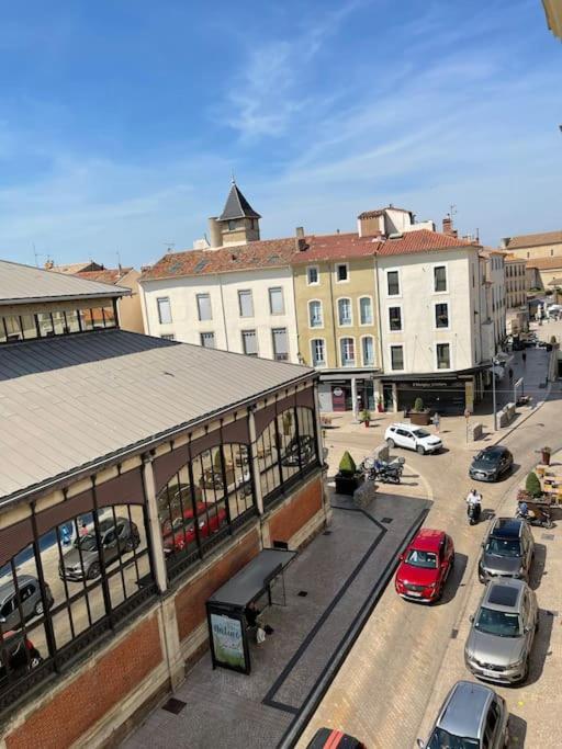 Vue Sur La Place Des Halles, Art Apparts Beziers Luaran gambar
